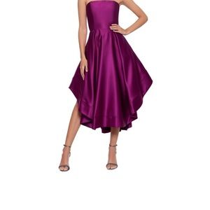 Chic Strapless Satin Dress in Rich Purple